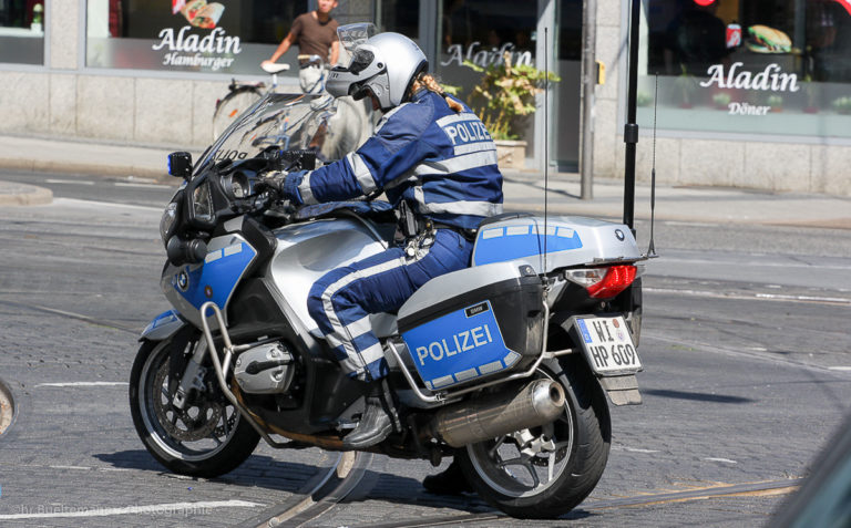 Get your adrenaline kick in! Try these winter sports in India this season!