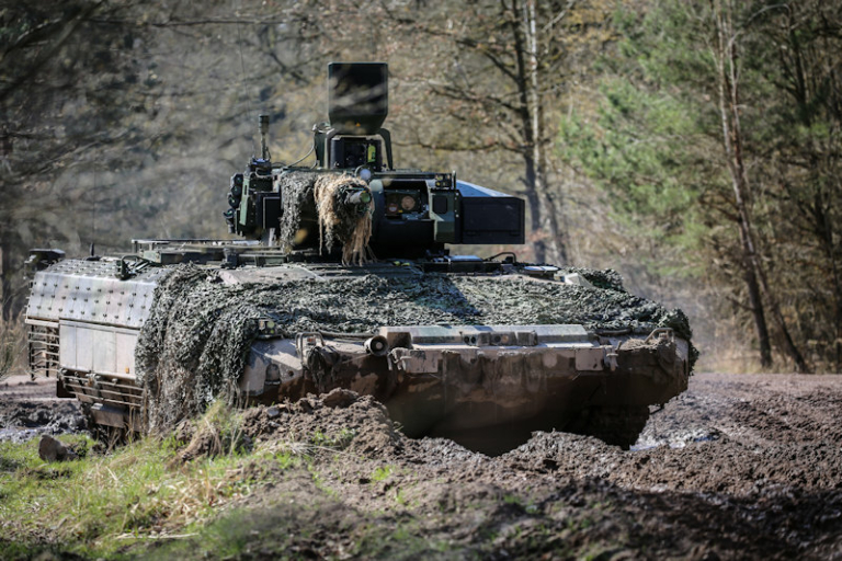 Bundeswehr gibt mehr für Ausrüstung aus