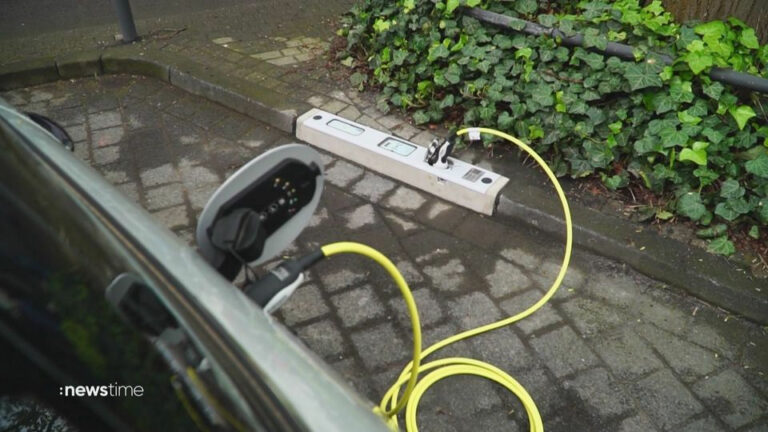 Strom für E-Autos kommt direkt aus dem Bordstein – Situation in Köln ist erbärmlich!