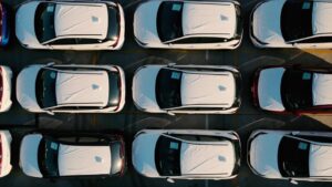 Experte: Rund 100.000 E-Autos stehen in Deutschland auf Halde