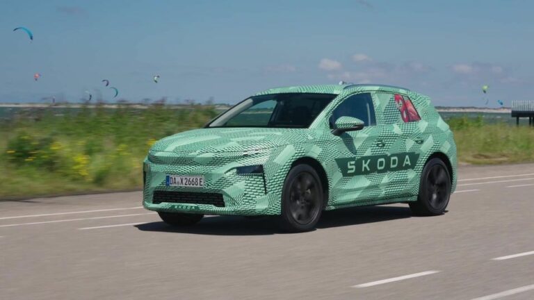 Rein elektrischer Škoda Elroq – Bereits im ‚Tarnanzug‘ setzt er erkennbar neue Maßstäbe im Kompakt-SUV-Segment