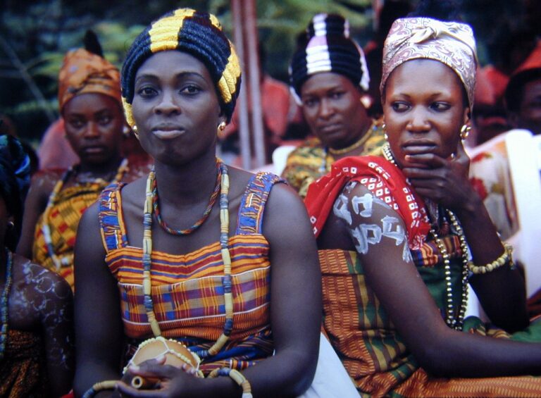 Abgeordnete verteilen Gelder in Ghana – Über die Reiselust unserer Abgeordneten