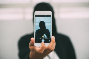 Selbst Überführt – Handydieb macht Selfie mit gestohlenem Mobiltelefon