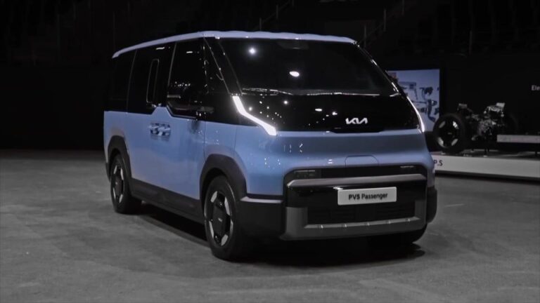 Kia PV5 Passenger – Geometrische Silhouette, große Fensterflächen, robustes Heck