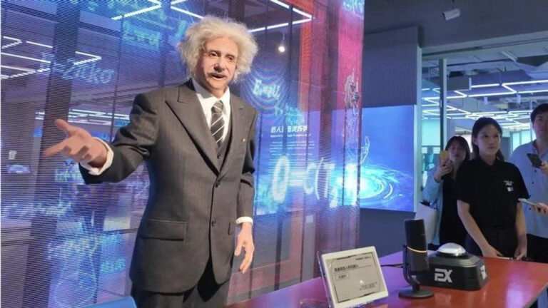 Robot Mall eröffnet: Hier gibt es den KI-Einstein zu kaufen