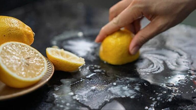 Diese Oberflächen sollten Sie laut Experten niemals mit Zitronen reinigen